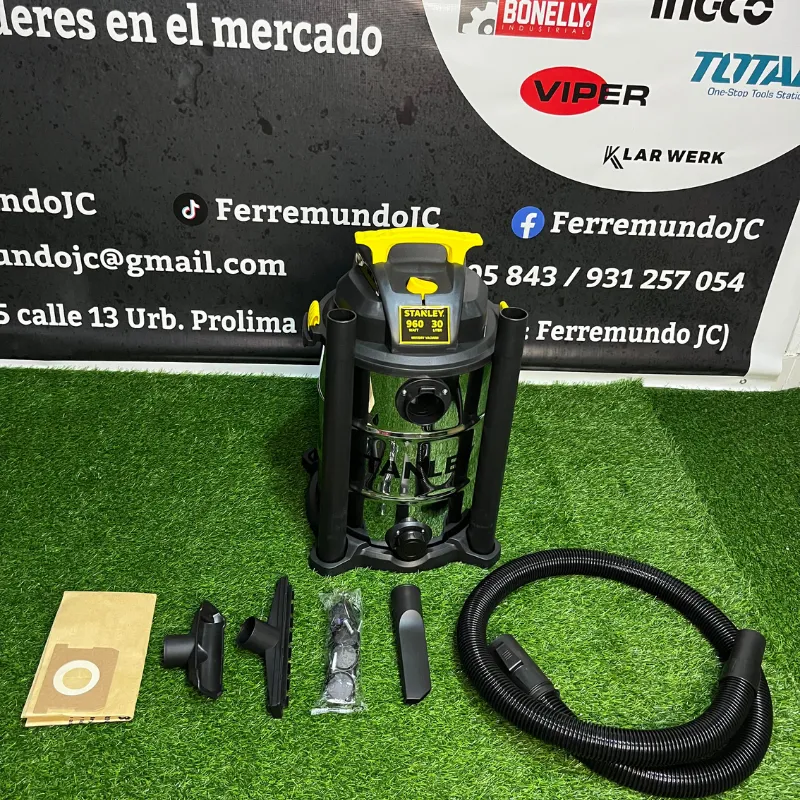 Aspiradora de acero Stanley 30 litros